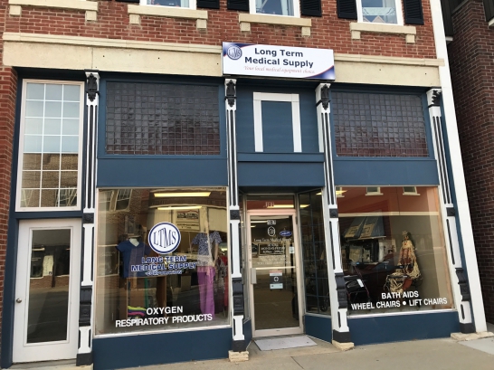 Image of the Manchester, IA office storefront.